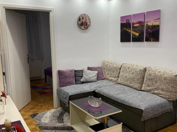 Stan Izdavanje Novi Sad  46 m2