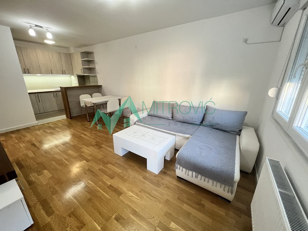Stan Prodaja Novi Sad  42 m2