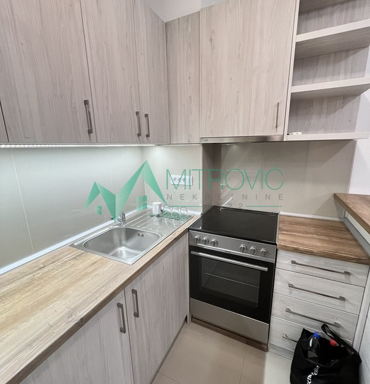 Stan Prodaja Novi Sad  42 m2