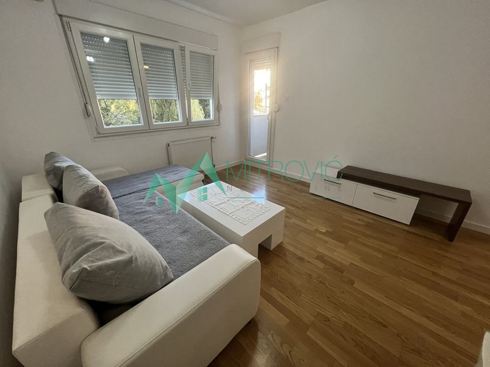 Stan Prodaja Novi Sad  42 m2