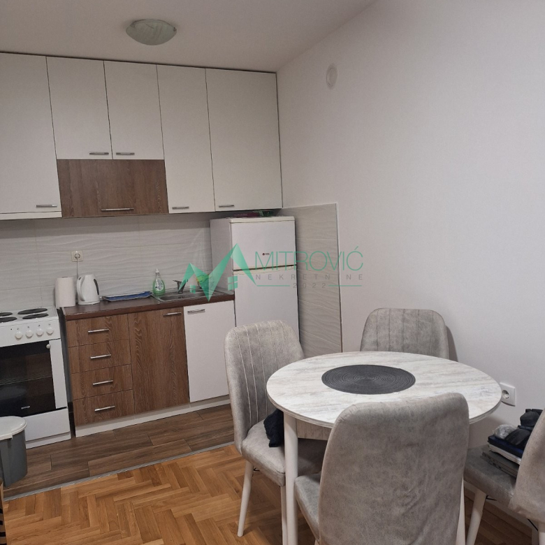 Stan Prodaja Novi Sad  40 m2