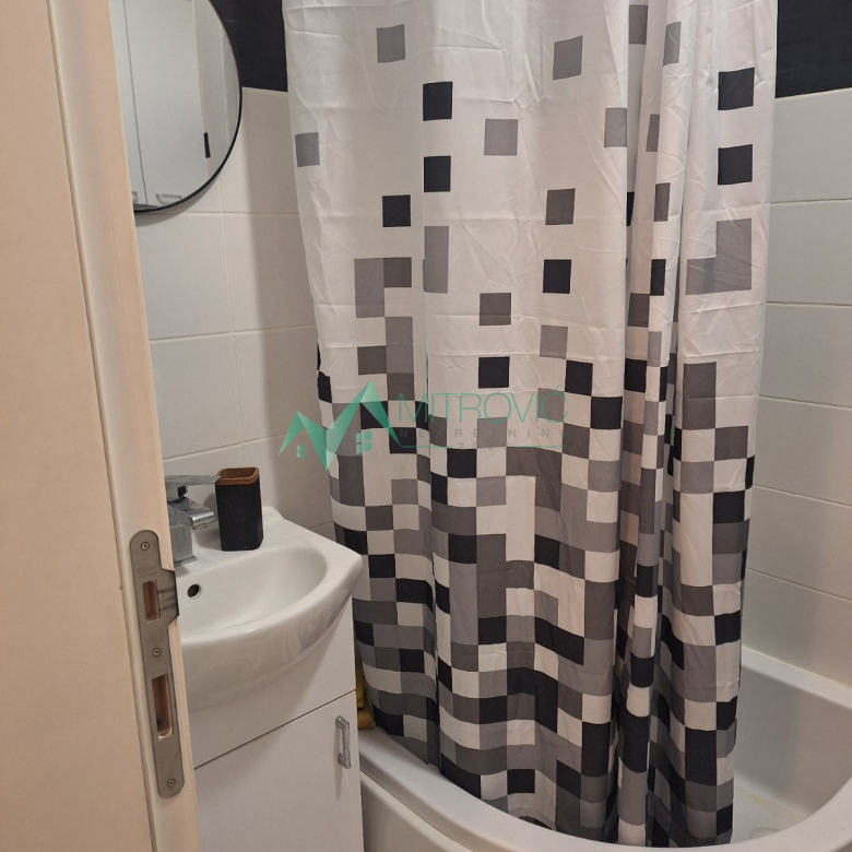 Stan Prodaja Novi Sad  40 m2