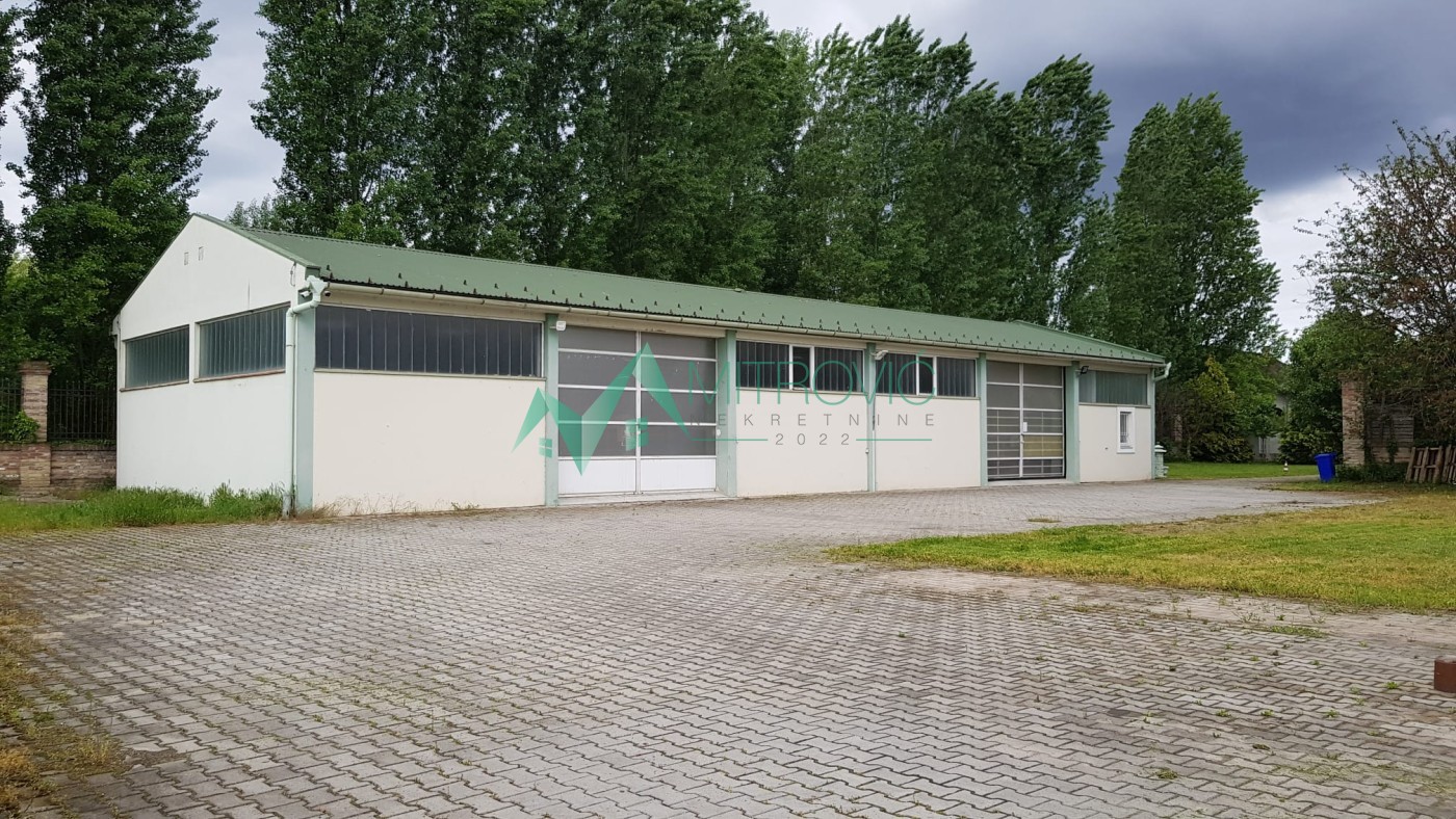 Lokal Prodaja Novi Sad  320 m2