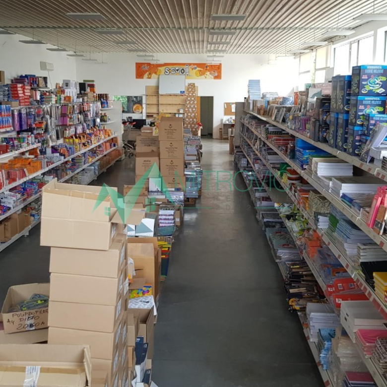Lokal Prodaja Novi Sad  320 m2