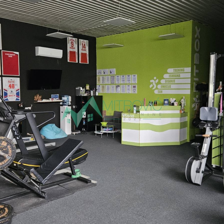 Lokal Prodaja Novi Sad  320 m2