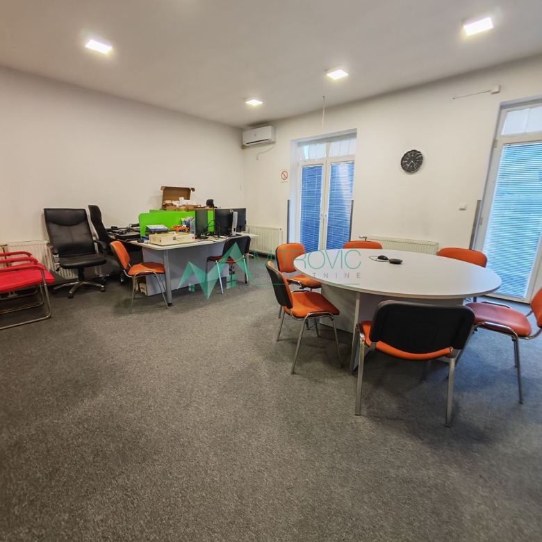 Lokal Prodaja Novi Sad  752 m2