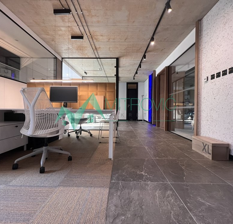 Lokal Prodaja Novi Sad  121 m2