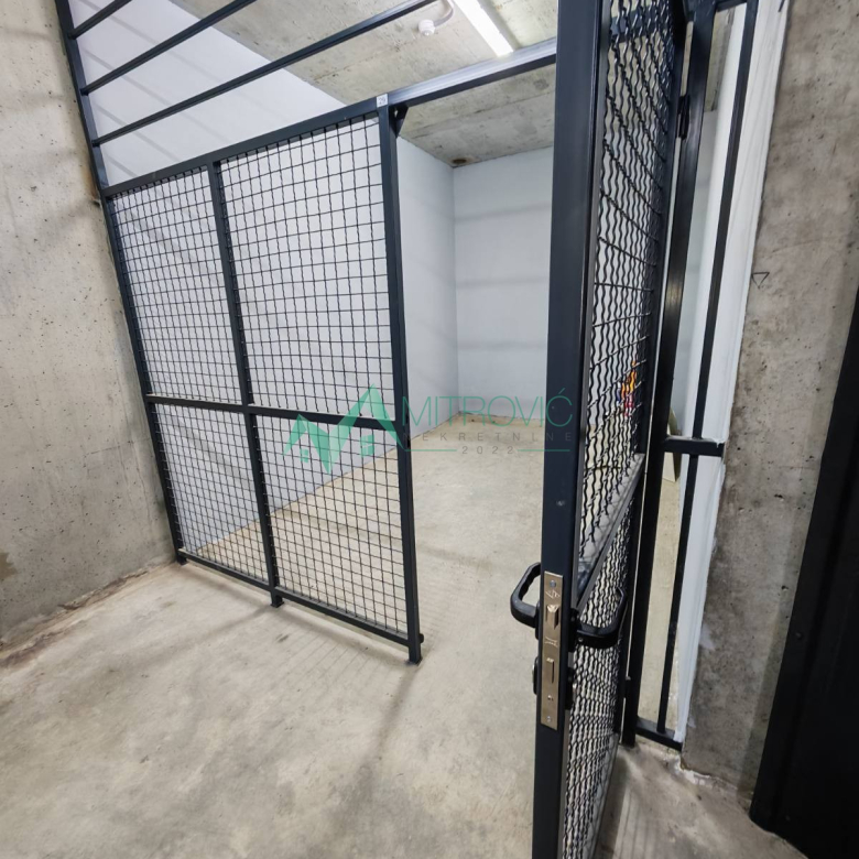 Stan Prodaja Novi Sad  13 m2