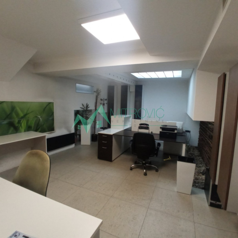 Lokal Prodaja Novi Sad  73 m2