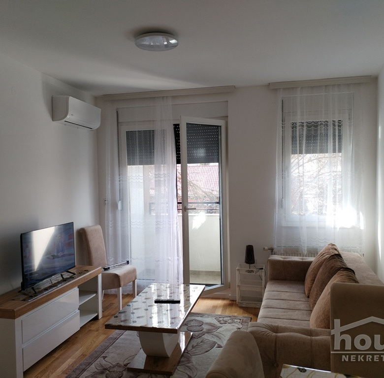 Stan Izdavanje Novi Sad  38 m2