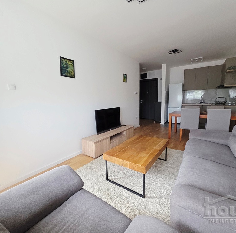 Stan Izdavanje Novi Sad  42 m2