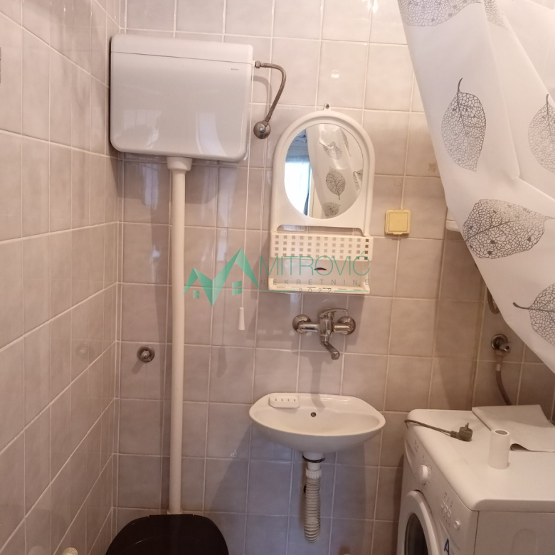 Stan Prodaja Novi Sad  18 m2