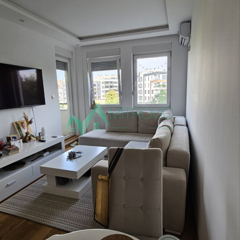 Stan Prodaja Novi Sad  42 m2