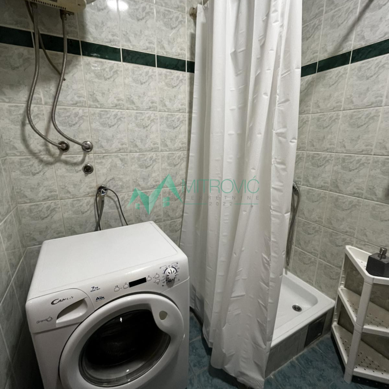 Stan Prodaja Novi Sad  42 m2