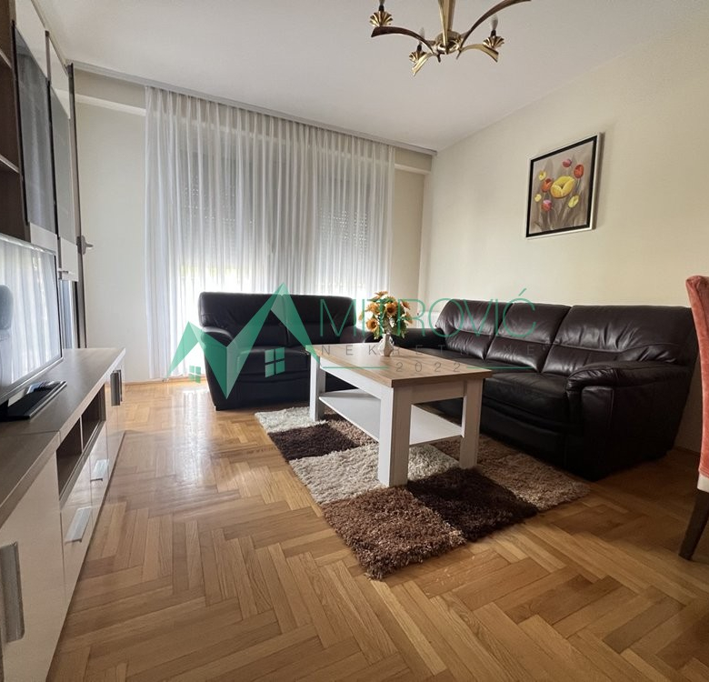 Stan Prodaja Novi Sad  44 m2