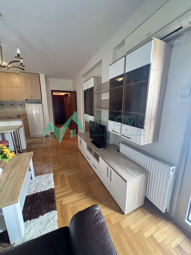 Stan Prodaja Novi Sad  44 m2