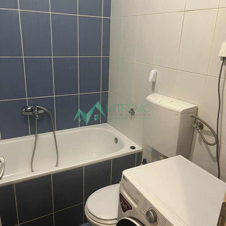 Stan Prodaja Novi Sad  35 m2