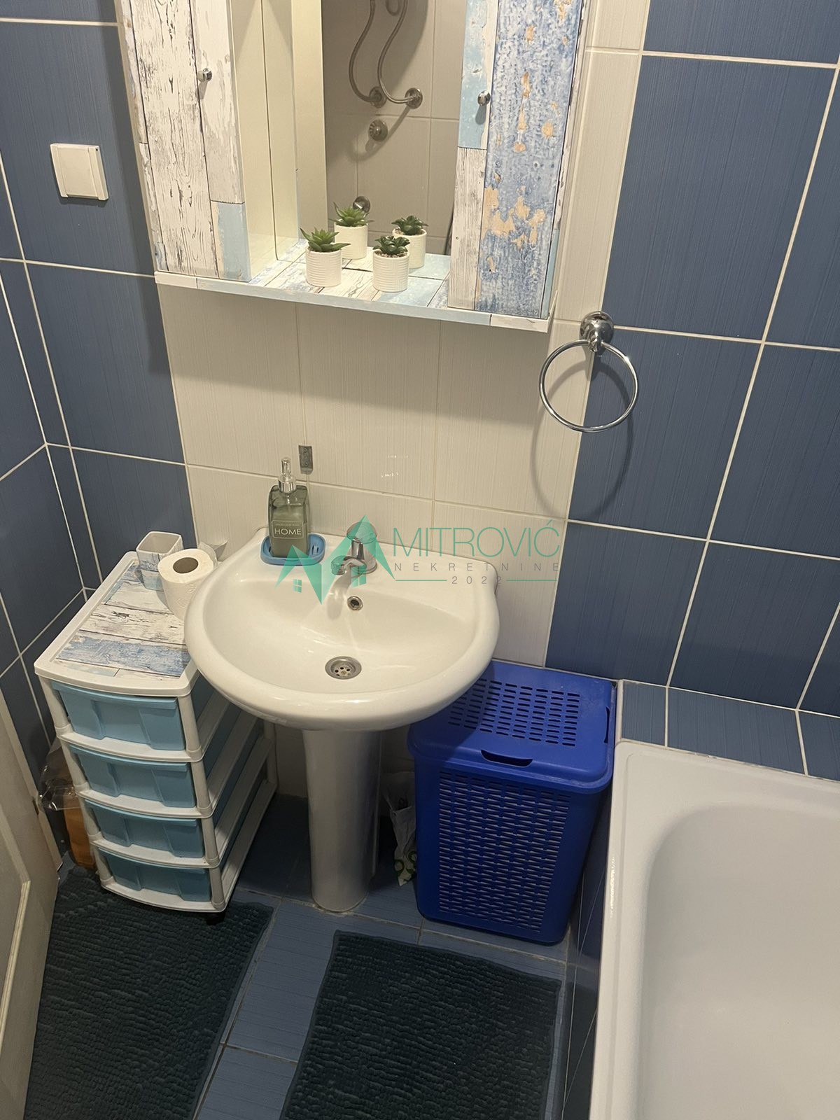Stan Prodaja Novi Sad  35 m2