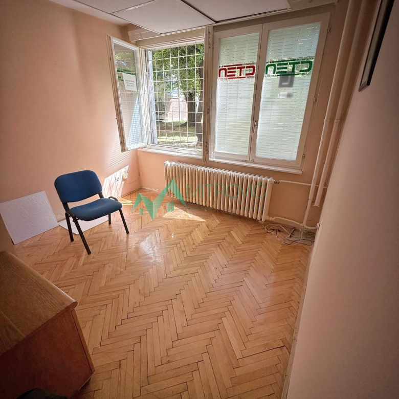Lokal Prodaja Novi Sad  60 m2