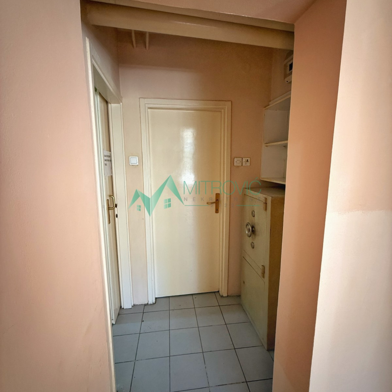 Lokal Prodaja Novi Sad  60 m2