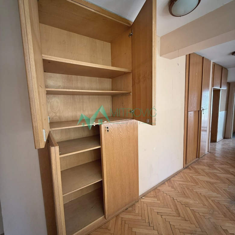Lokal Prodaja Novi Sad  60 m2