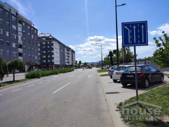 Lokal Izdavanje Novi Sad  420 m2