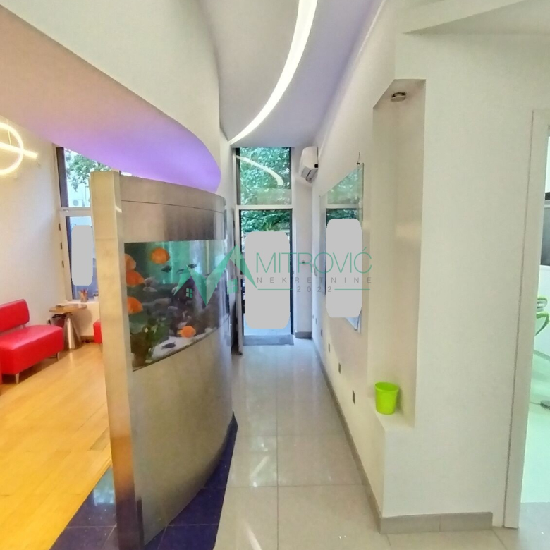 Lokal Prodaja Novi Sad  69 m2