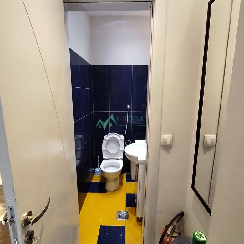 Lokal Prodaja Novi Sad  69 m2