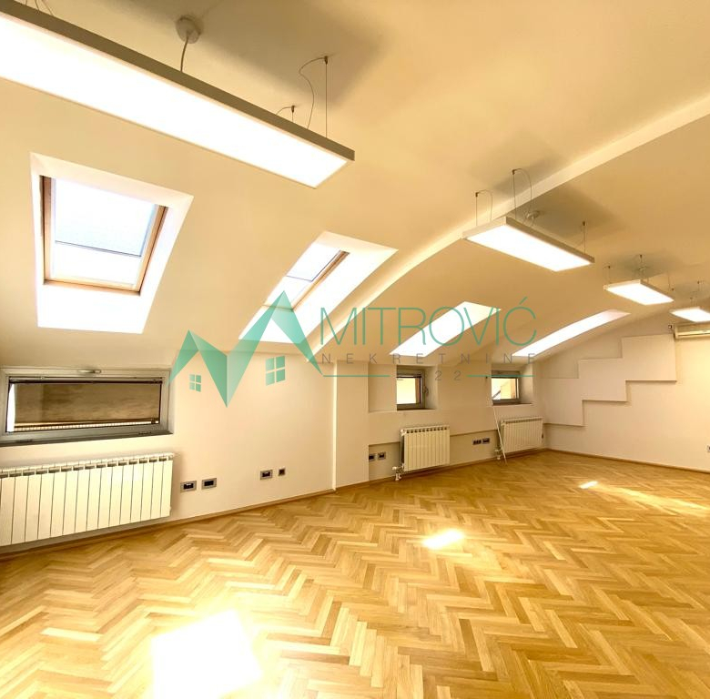 Lokal Prodaja Novi Sad  162 m2