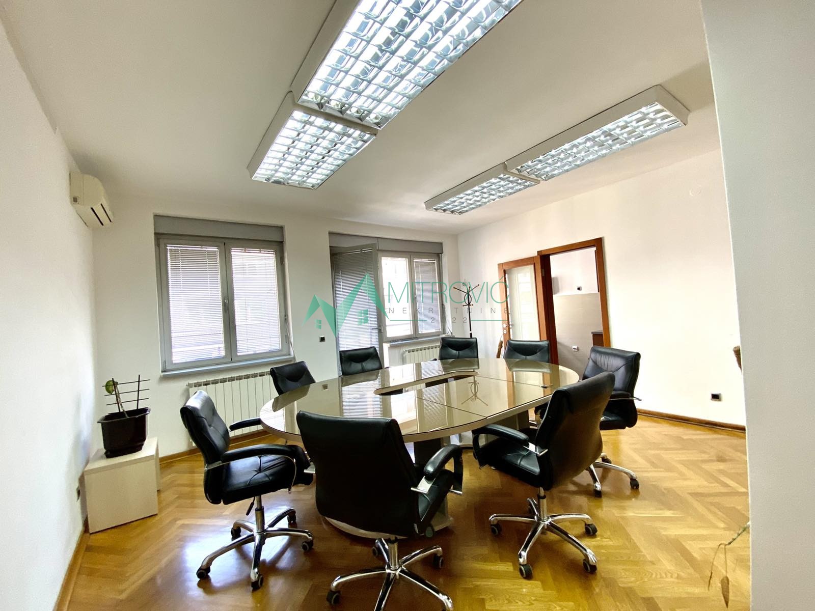Lokal Prodaja Novi Sad  117 m2