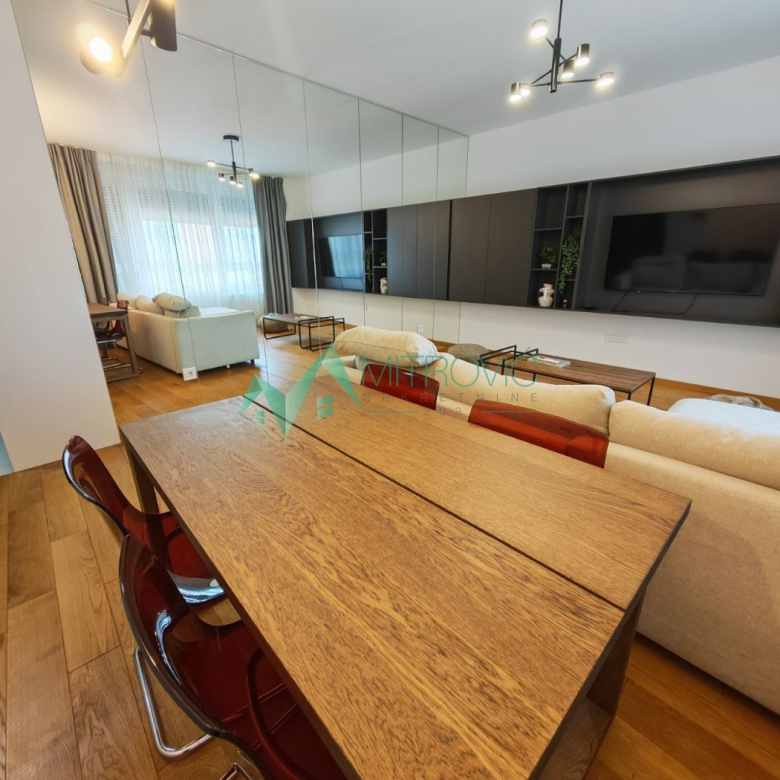 Stan Prodaja Novi Sad  54 m2
