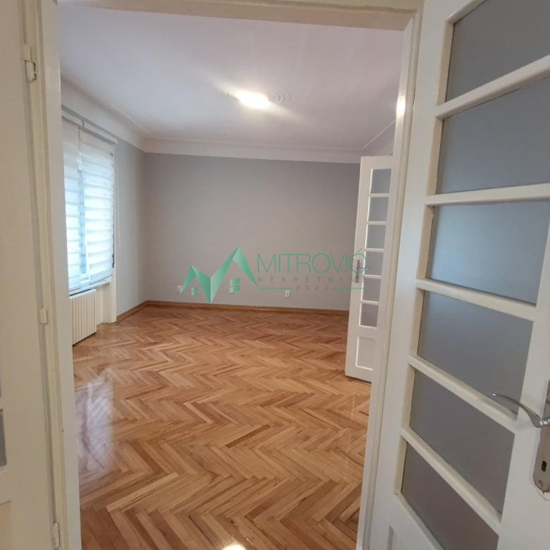 Lokal Prodaja Novi Sad  84 m2