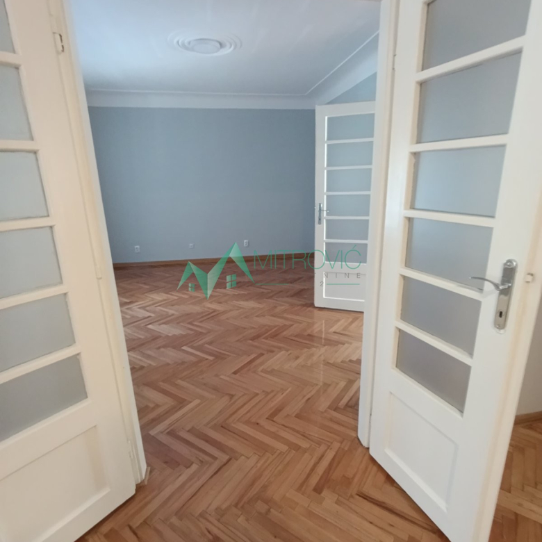Lokal Prodaja Novi Sad  84 m2