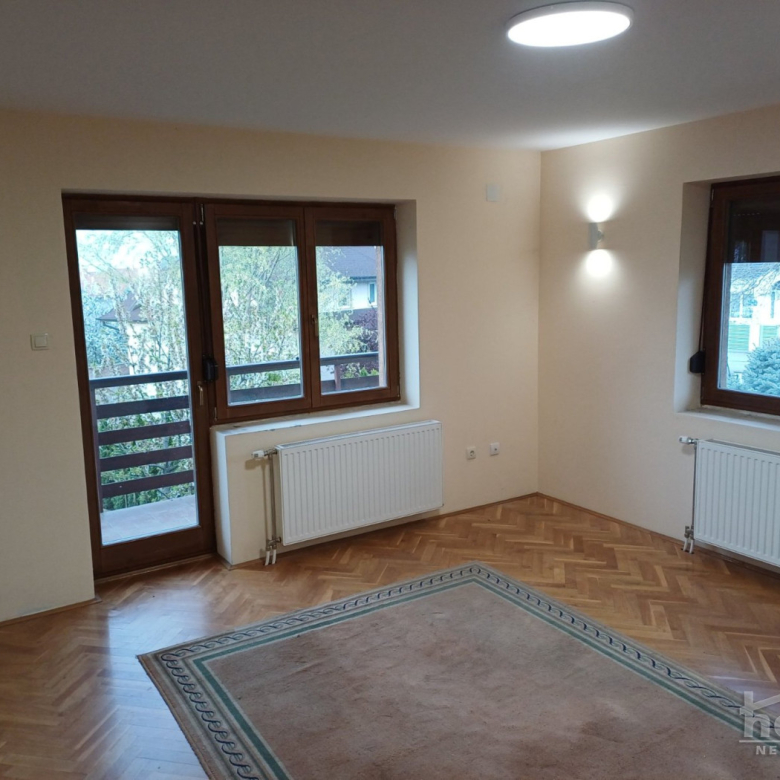 Stan Izdavanje Novi Sad  87 m2