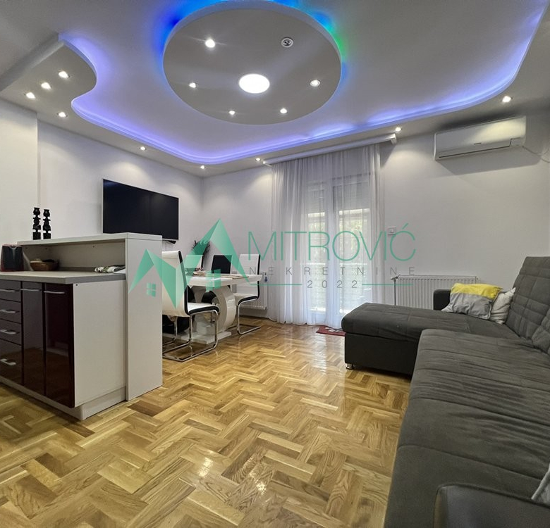Stan Prodaja Novi Sad  57 m2