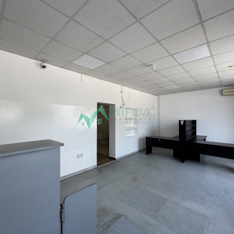 Lokal Prodaja Novi Sad  500 m2