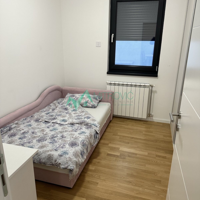 Stan Prodaja Novi Sad  71 m2
