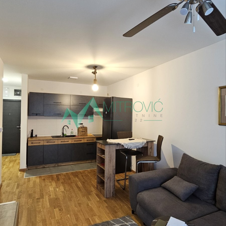 Stan Prodaja Novi Sad  40 m2