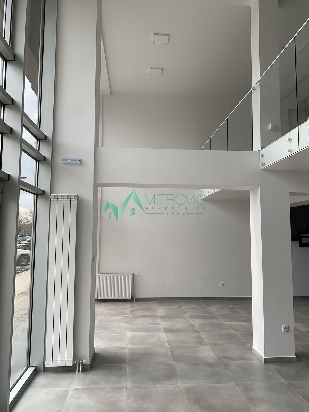 Lokal Prodaja Novi Sad  182 m2