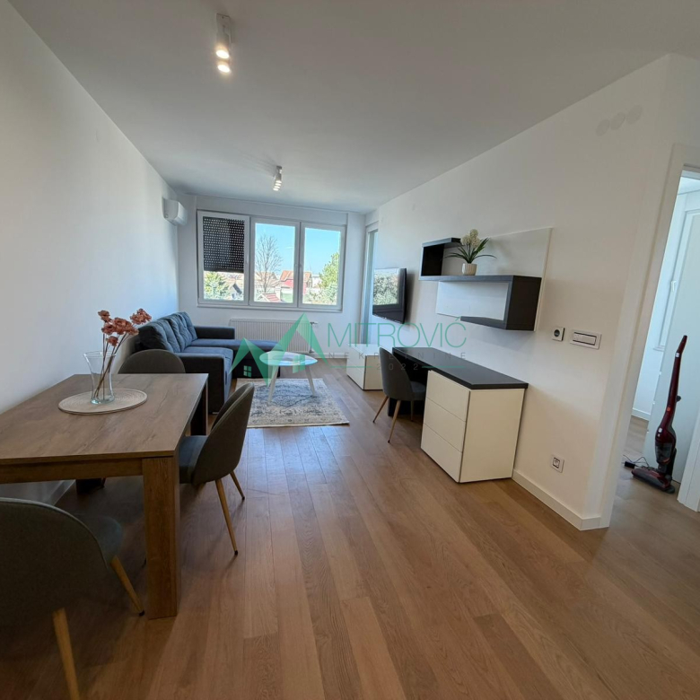 Stan Prodaja Novi Sad  45 m2