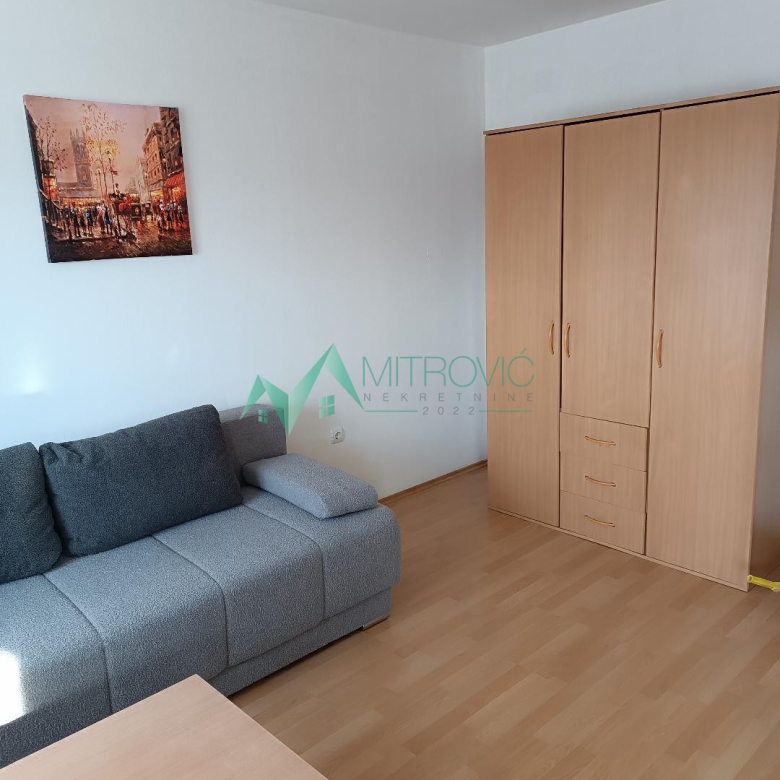Stan Prodaja Novi Sad  30 m2