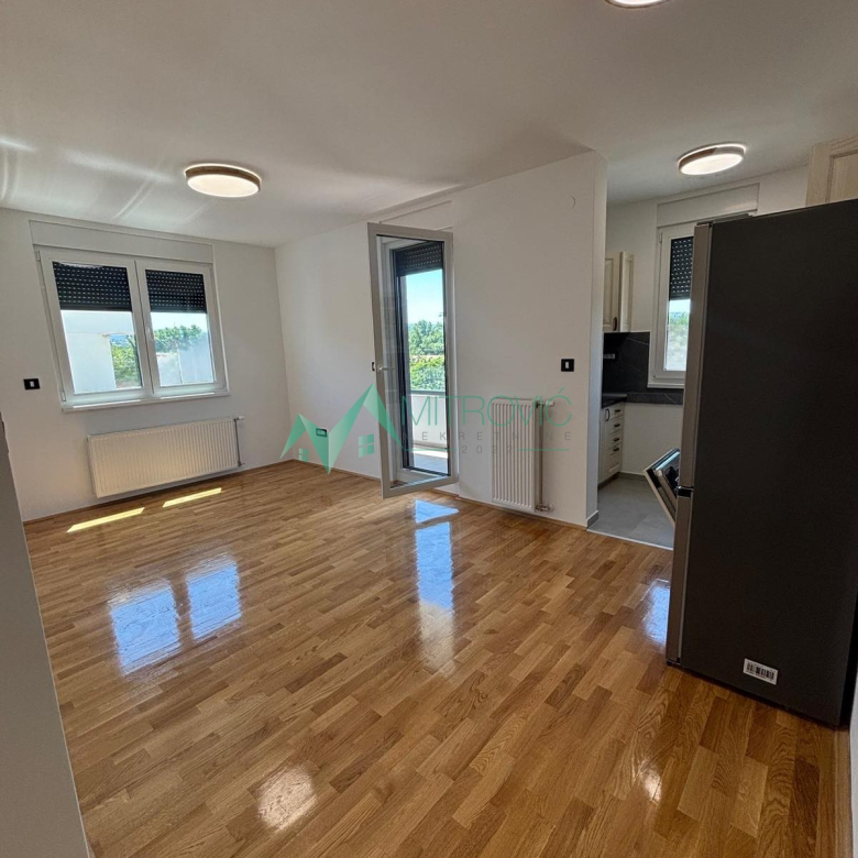 Stan Prodaja Novi Sad  62 m2