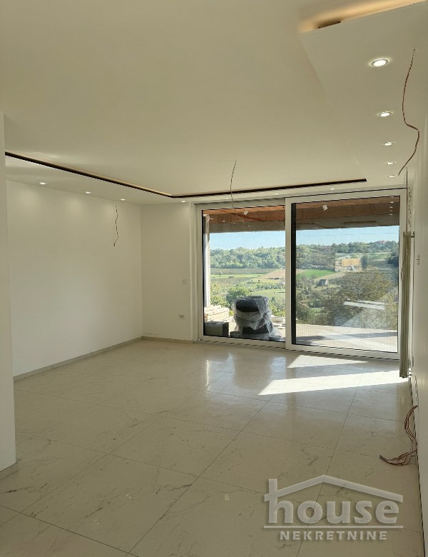 Kuća Prodaja Novi Sad  300 m2