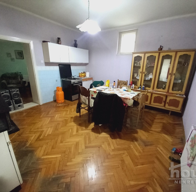 Kuća Prodaja Novi Sad  181 m2