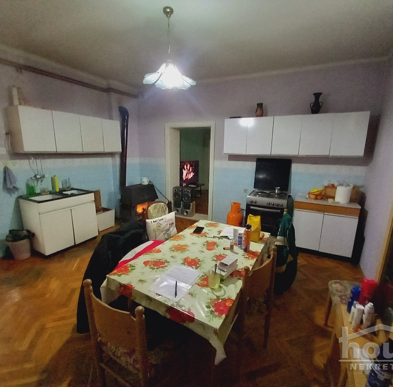 Kuća Prodaja Novi Sad  181 m2
