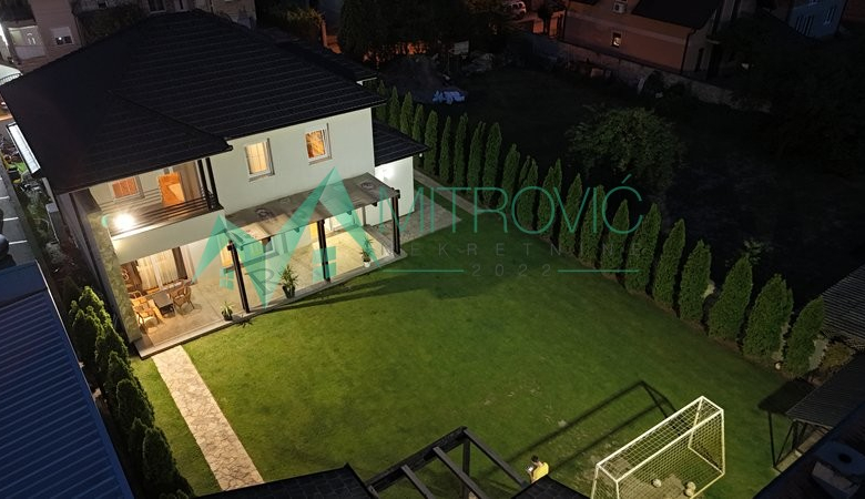 Kuća Prodaja Novi Sad  226 m2