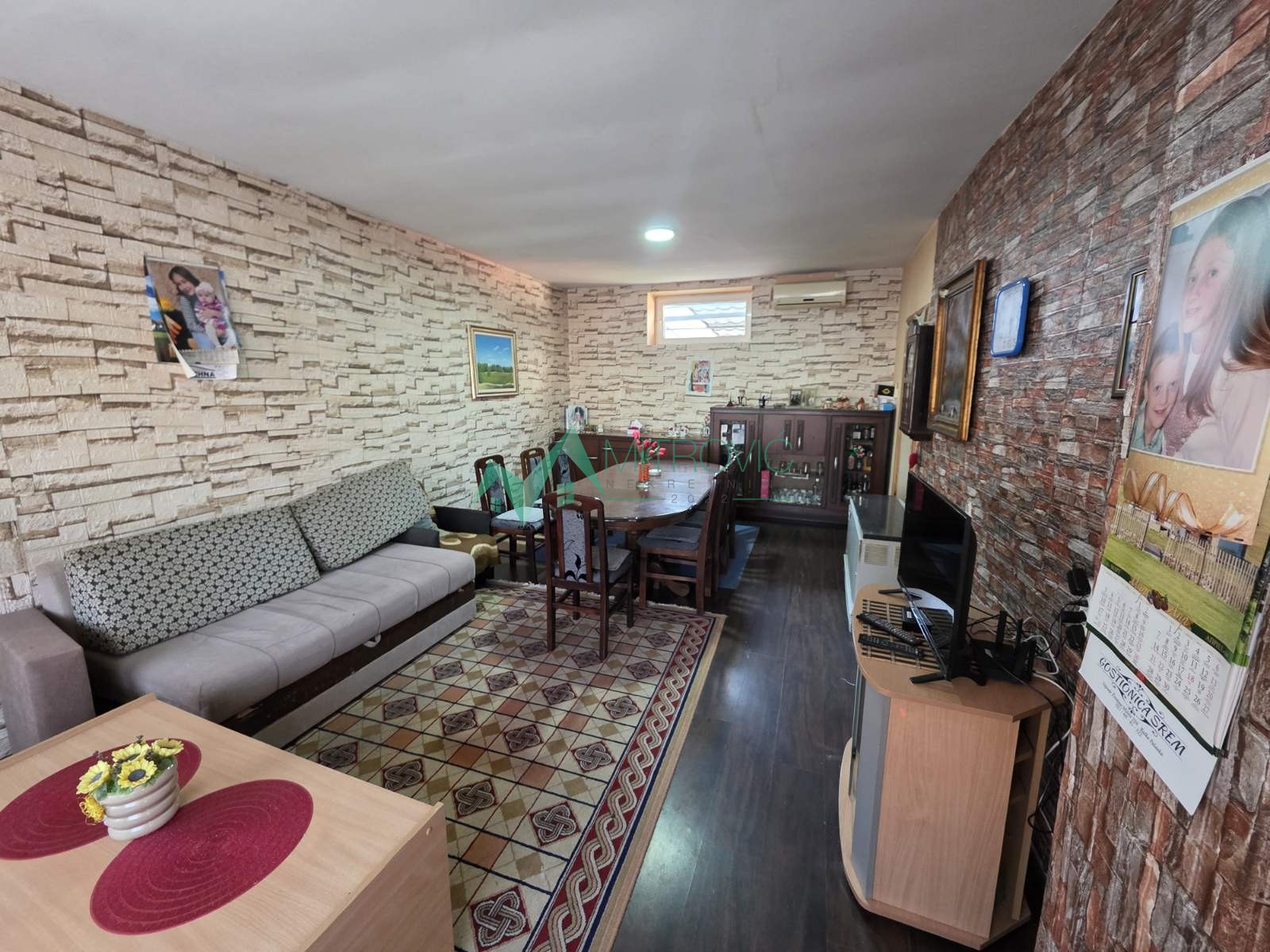 Kuća Prodaja Bačka Palanka  239 m2