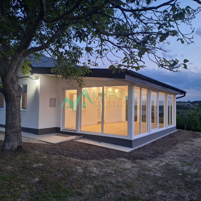 Kuća Prodaja Banoštor  68 m2