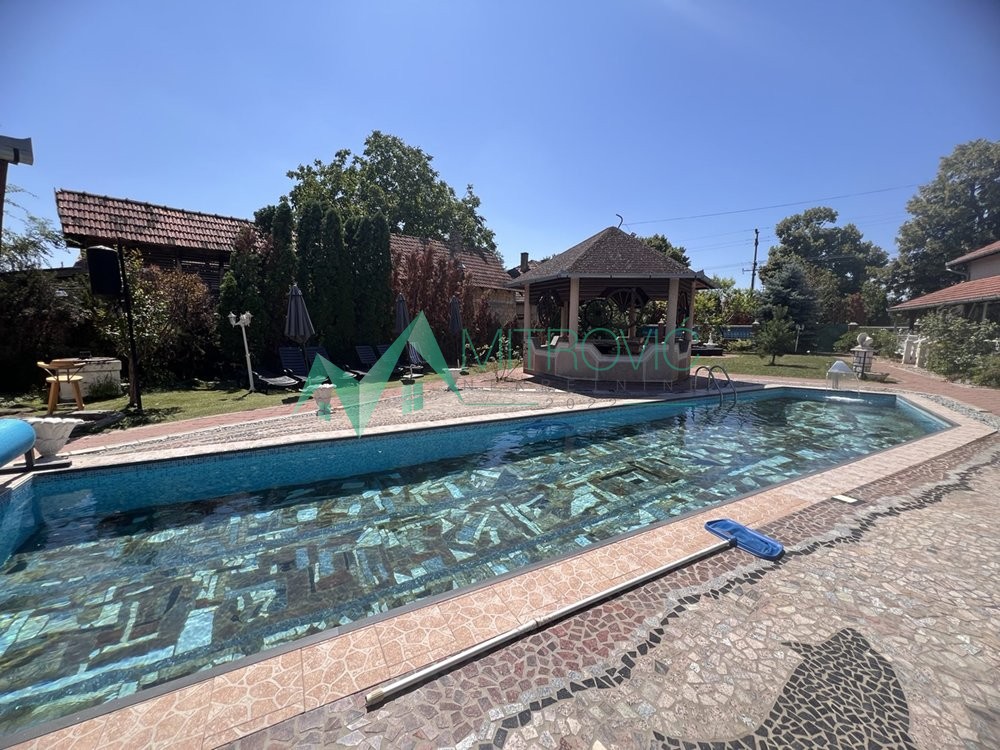 Kuća Prodaja Zmajevo Kuća Prodaja Zmajevo 500 m2