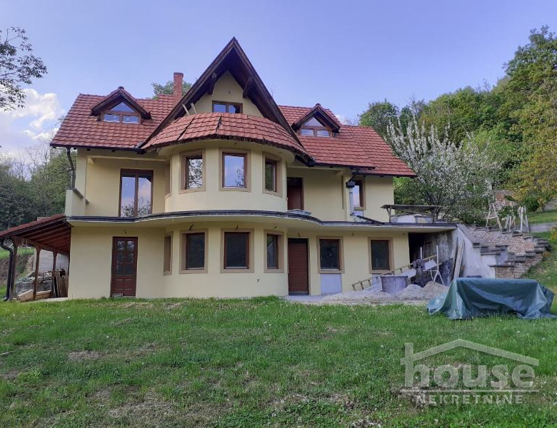 Kuća Prodaja Novi Sad  436 m2